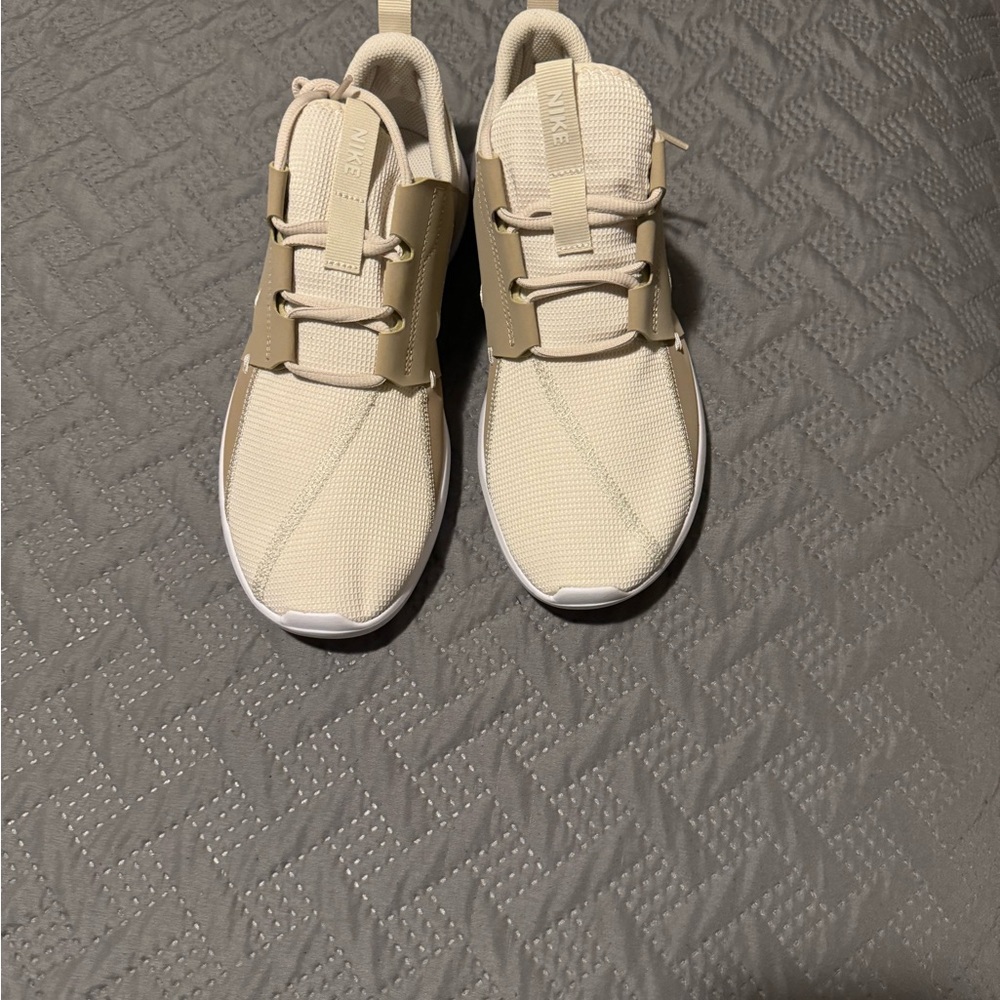 Nike E Series light Orwood Brown